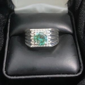Stately 3.98CT Earth Mined Green Diamond Ring Size 7.75